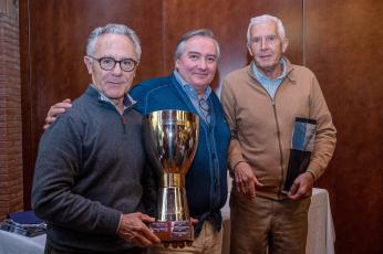 Salvador Cañellas (Trofeo Nuvolari 2021), Carlos Beltran (Nou Onze), Antonio Zanini (Trofeo Nuvolari 2022). Foto: Josep Maria Montaner